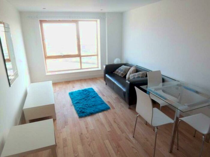 1 Bedroom Flat To Rent In The Boulevard, Leeds, West Yorkshire, Uk, LS10