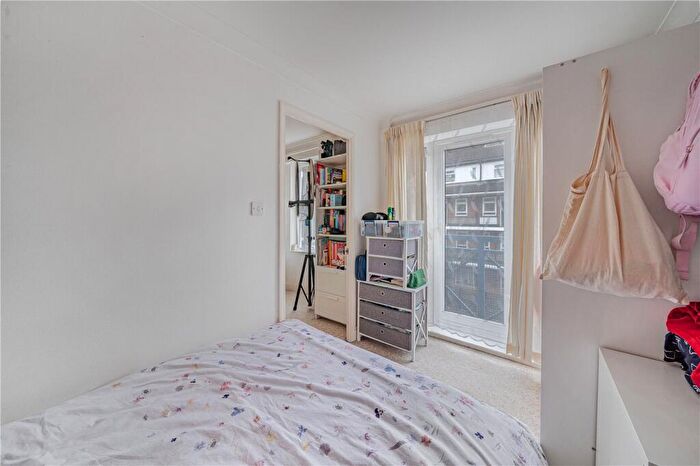 1 Bedroom Apartment For Sale In King & Queen Wharf, Rotherhithe Street, London, SE16 - Photo 12