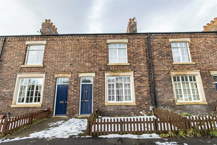 3 Bedroom Terraced House For Sale In New Bolsover, Bolsover, Chesterfield, S44