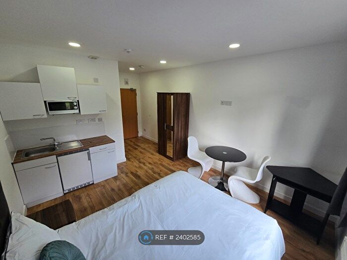 Studio To Rent In Lower Bryan Street, Stoke-On-Trent, ST1