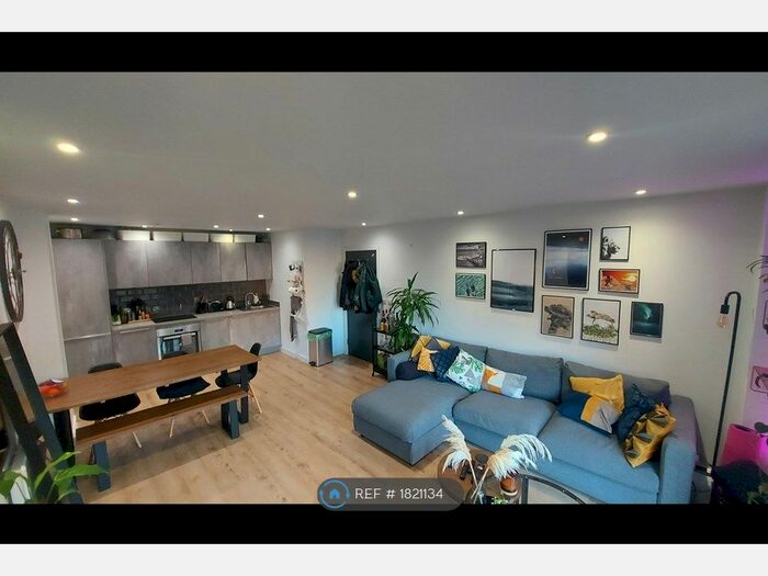 1 Bedroom Flat To Rent In Brickworks, Butetown, Cardiff, CF10