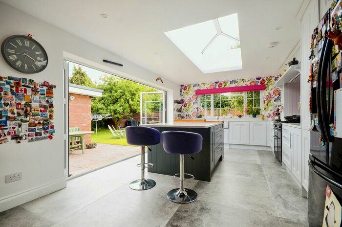 4 Bedroom Semi-Detached House For Sale In Leighton Road, Northall, Dunstable, LU6