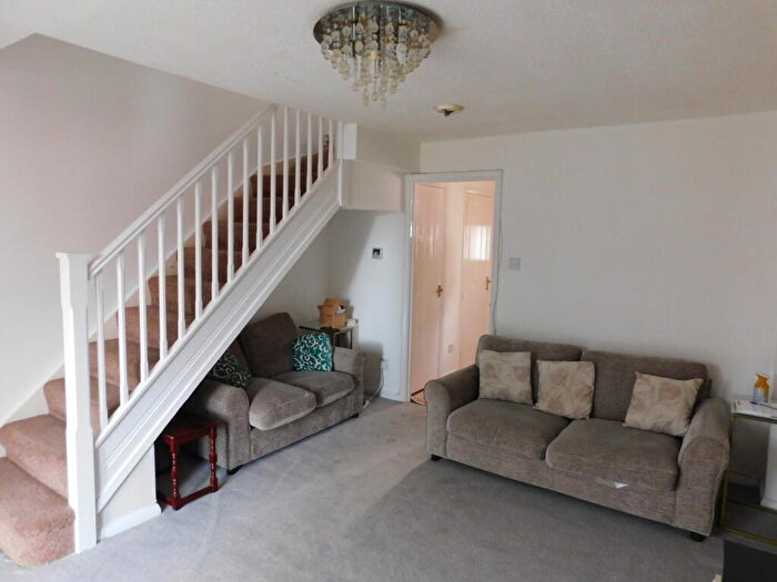 2 Bedroom End Of Terrace House To Rent In , East Kilngate Place, Edinburgh, EH17