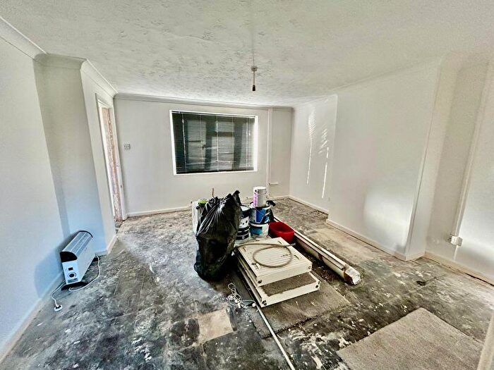 2 Bedroom Terraced House For Sale In Beaconsview Road, GL14
