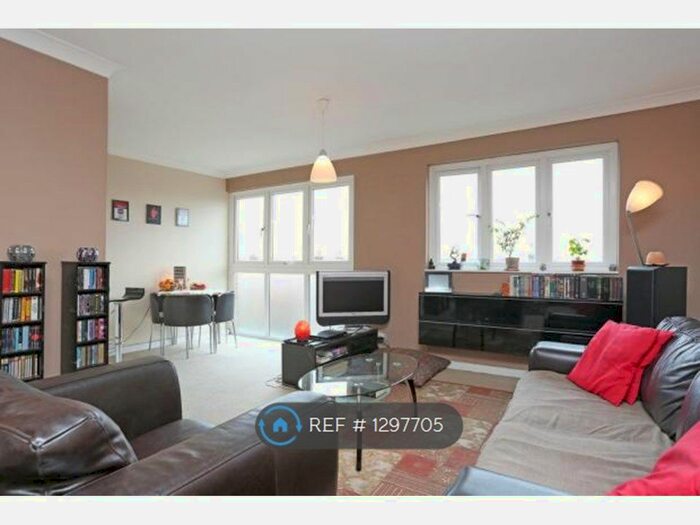 1 Bedroom Flat To Rent In Theodore Court, London SE13