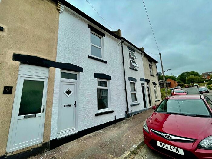 2 Bedroom Terraced House To Rent In Dongola Road, Strood, ME2