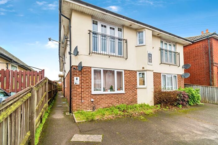 1 Bedroom Flat For Sale In Shirley Road, Southampton, SO15