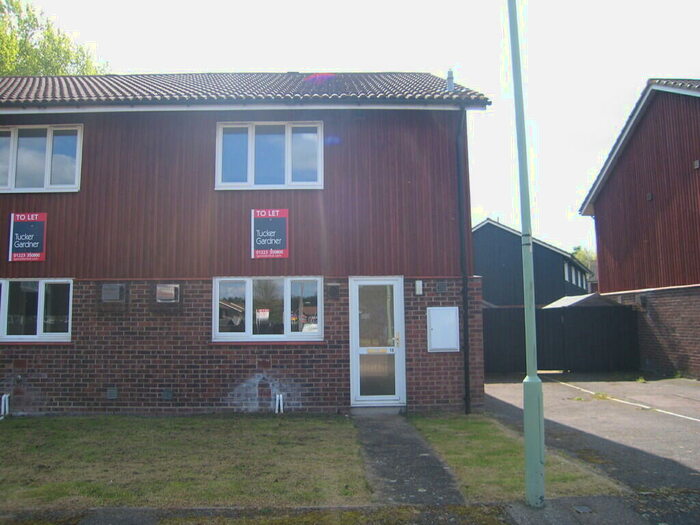 2 Bedroom Semi-Detached House To Rent In Mill Reef Close, Newmarket, CB8