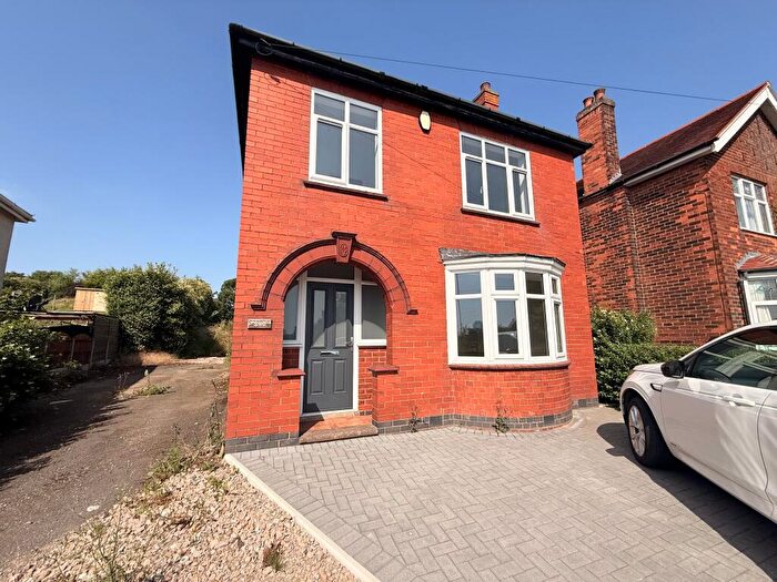 3 Bedroom House To Rent In Burton Road, Midway, DE11