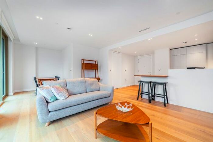 2 Bedroom Flat To Rent In Tapestry Apartments, Canal Reach, London, N1C