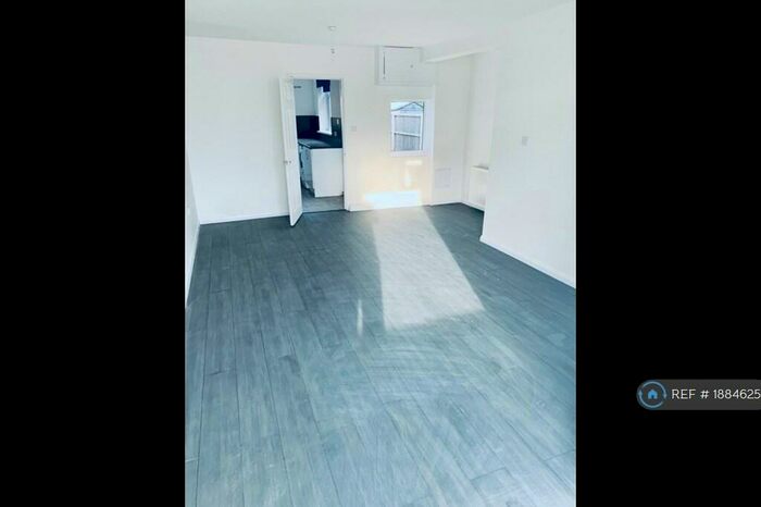 3 Bedroom Terraced House To Rent In Sandhurst Road, Rainhill, Prescot, L35