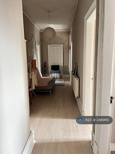 3 Bedroom Flat To Rent In Woodlands Drive, Glasgow, G4