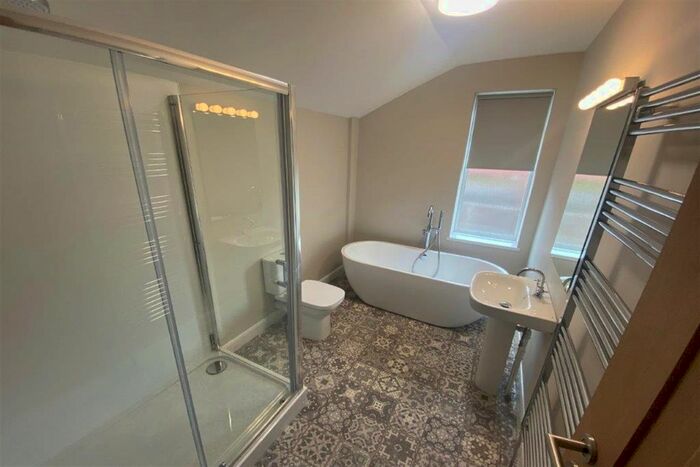 2 Bedroom Terraced House To Rent In City Road, Beeston, NG9