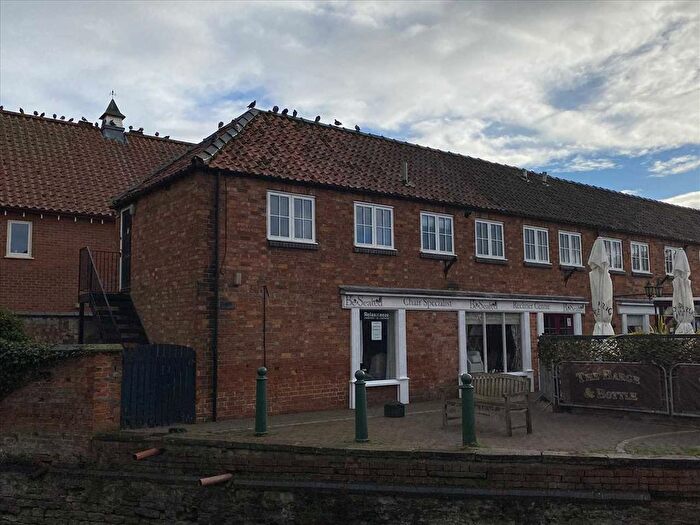 2 Bedroom Flat To Rent In Wharfside Mews, Sleaford, NG34