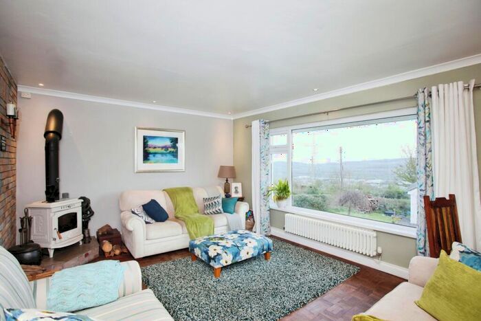 4 Bedroom Detached House For Sale In Mountain Road, Caerphilly, CF83