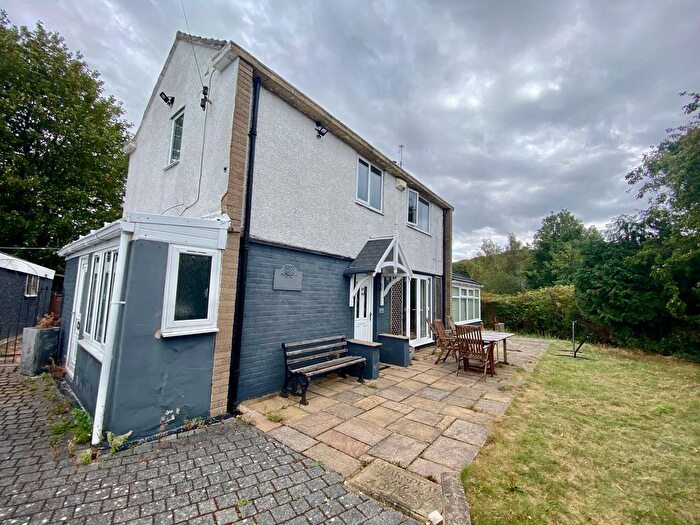 2 Bedroom Detached House For Sale In Dawson Road, Huddersfield, HD4