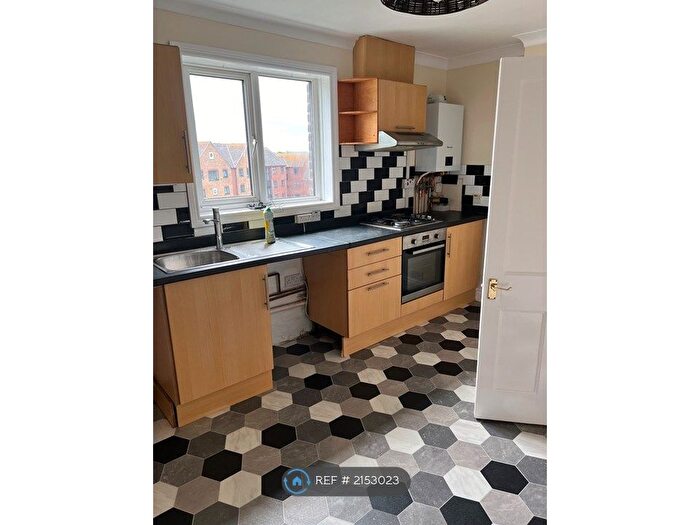 2 Bedroom Flat To Rent In Cobden Avenue, Southampton, SO18