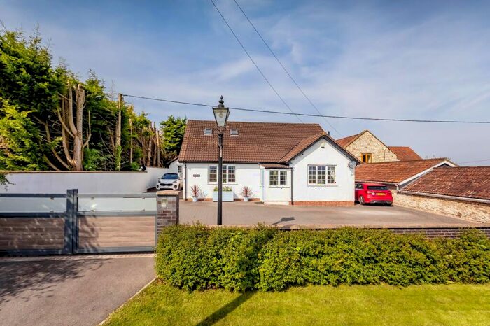 4 Bedroom Detached House For Sale In Abson Road, Wick, BS30