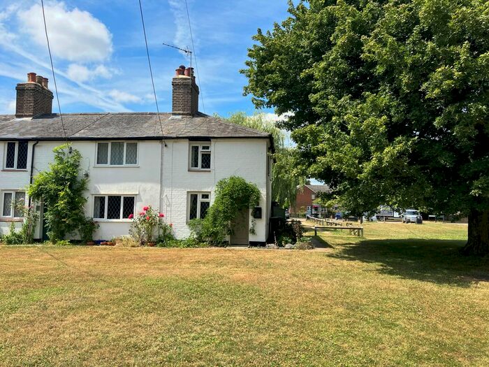 1 Bedroom End Of Terrace House To Rent In The Green, Gaddesden Row, HP2