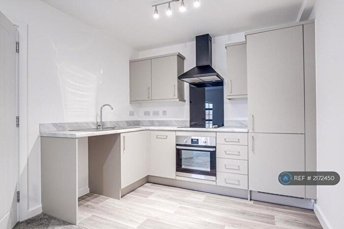 2 Bedroom Flat To Rent In Plough Maltings, Burton-On-Trent, DE14
