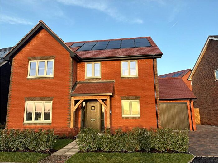 4 Bedroom Detached House For Sale In Tower House Farm, The Street, Mortimer, Reading, RG7