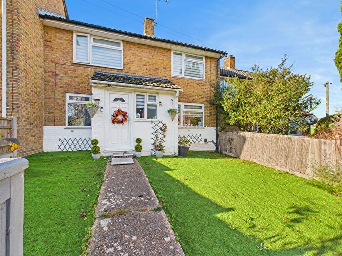 3 Bedroom Terraced House For Sale In Kingsdown Way, Southampton, SO18