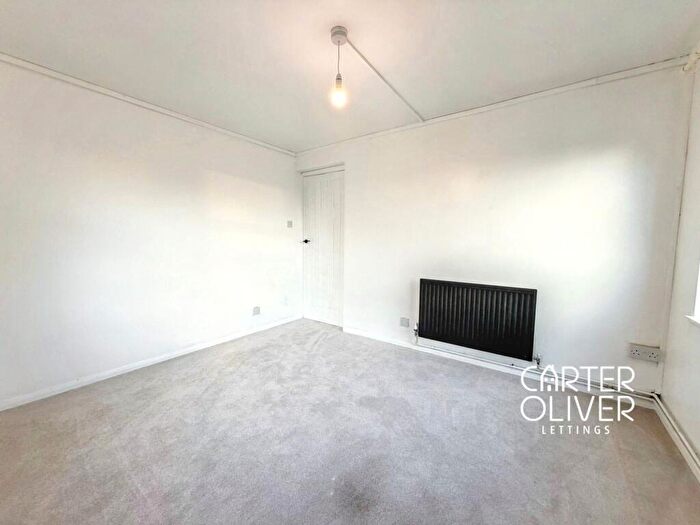 2 Bedroom Apartment To Rent In Lancaster Close, Lutterworth, LE17