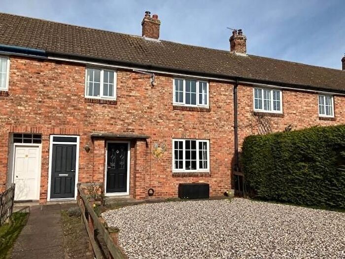 3 Bedroom Terraced House For Sale In Garden Cottages, Everingham, York, YO42