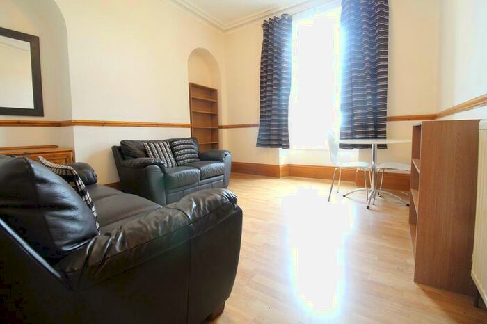1 Bedroom Flat To Rent In Rosemount Place, Floor Left, AB25