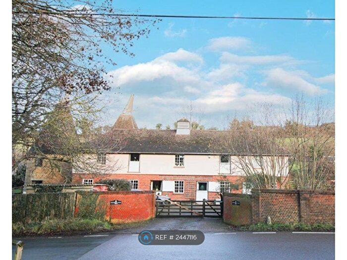 4 Bedroom Semi-Detached House To Rent In Capstone Road, Gillingham, ME7