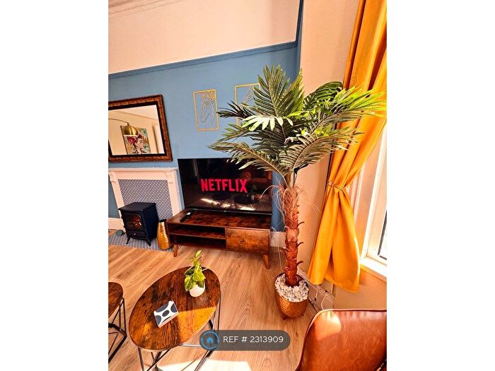 2 Bedroom Flat To Rent In Beaumont Road, Plymouth, PL4