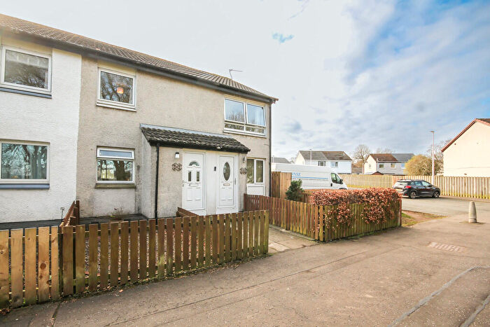 2 Bedroom Apartment To Rent In Spottiswoode Gardens, Mid Calder, EH53