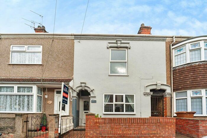2 Bedroom Terraced House For Sale In Bennett Road, Cleethorpes, DN35