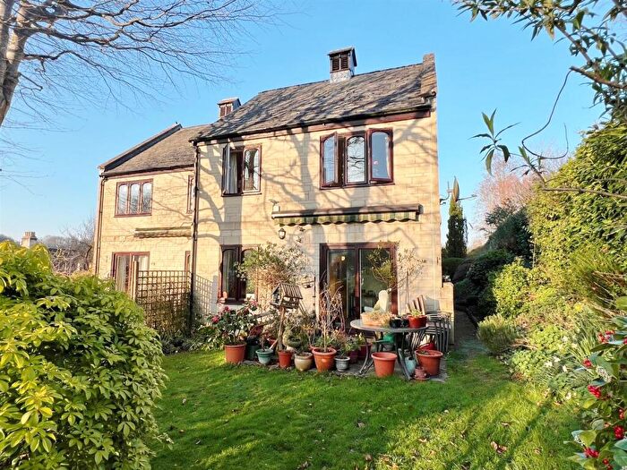 3 Bedroom Semi-Detached House For Sale In Fitzmaurice Place, Bradford-On-Avon, BA15