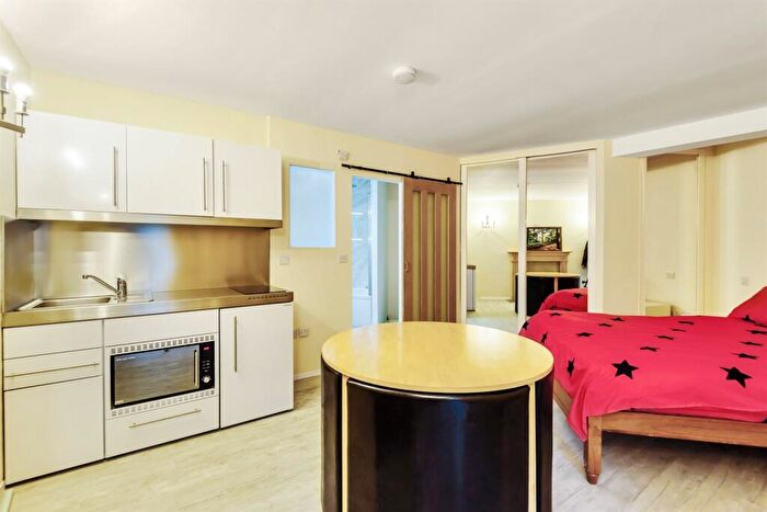 Studio To Rent In Canal Way, Reading, RG1