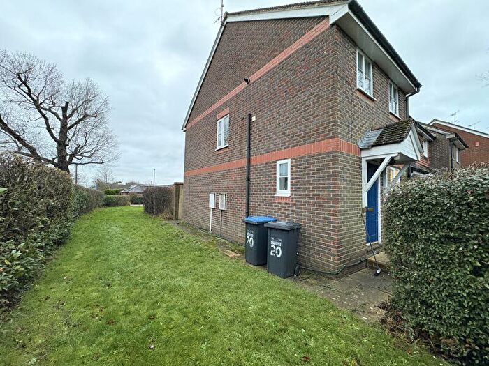 2 Bedroom End Of Terrace House To Rent In Burrell Green, Cuckfield, RH17