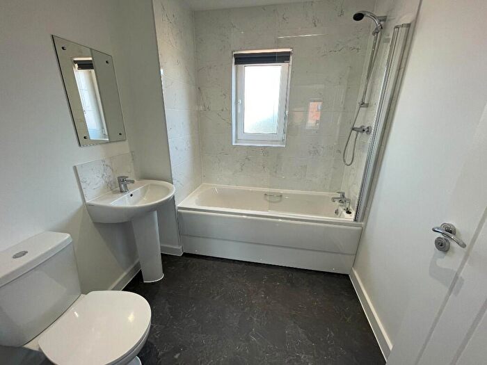 2 Bedroom End Of Terrace House To Rent In Marksman Close, Mansfield, Nottinghamshire, NG18