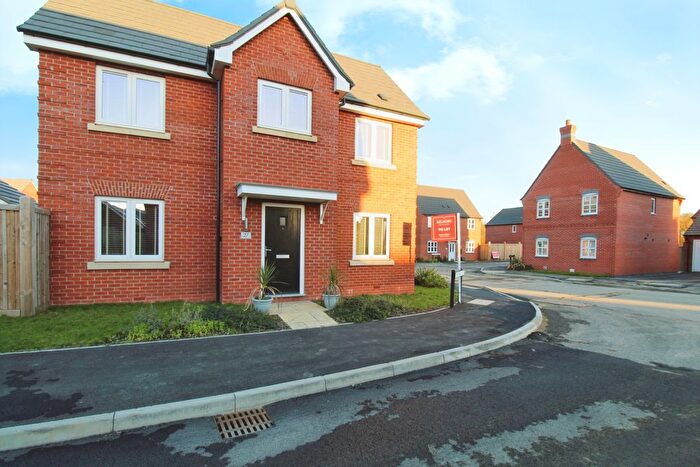 3 Bedroom Detached House To Rent In Furrow Close, Middlebeck, Newark, NG24