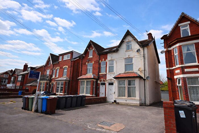 1 Bedroom Flat To Rent In Lightburne Avenue, Lytham St. Annes, Lancashire, FY8