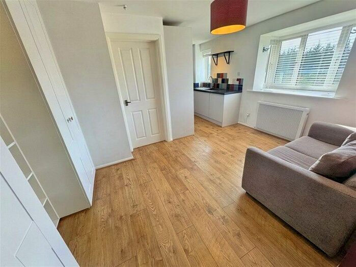 1 Bedroom Flat To Rent In Alan Hocken Way, West Ham, E15