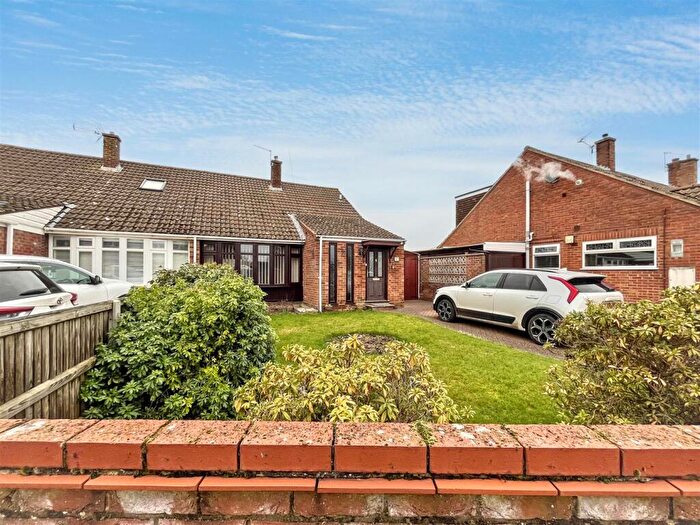 3 Bedroom Semi-Detached Bungalow For Sale In Gowing Road, Norwich, NR6