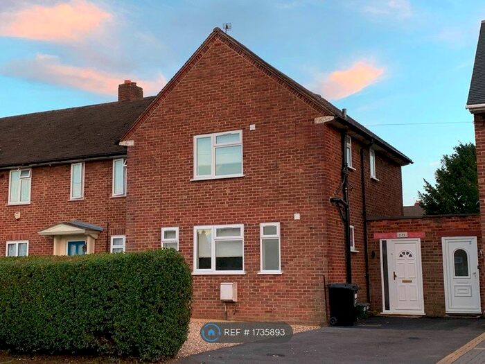 3 Bedroom End Of Terrace House To Rent In Long Drive, Ruislip, HA4