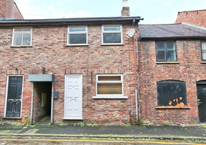 2 Bedroom Terraced House For Sale In George Street, Macclesfield, Cheshire, SK11