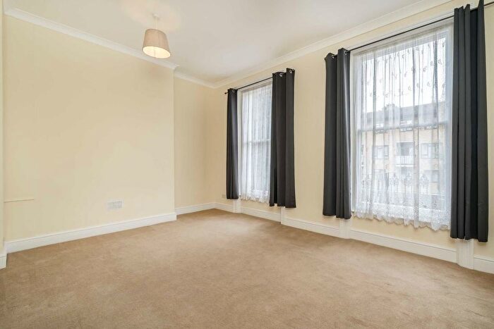 1 Bedroom Flat To Rent In Goldney Road, London, W9