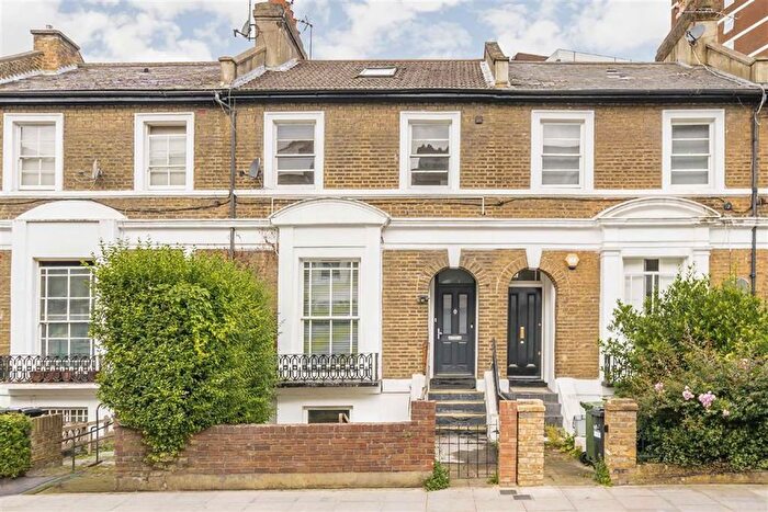 2 Bedroom Flat For Sale In Richmond Way, Brook Green, W12