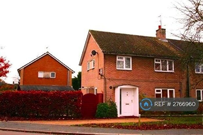 3 Bedroom Semi Detached House To Rent In Mount Way, Welwyn Garden City, AL7