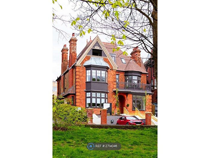 2 Bedroom Flat To Rent In Preston Park Avenue, Brighton, BN1