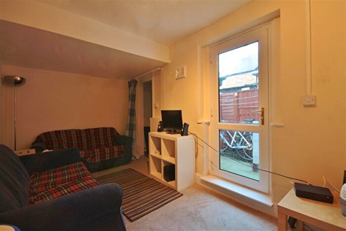 5 Bedroom Terraced House To Rent In Regent Street, Oxford, OX4