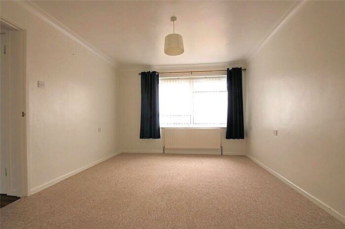 1 Bedroom Maisonette To Rent In Erica Close, Eastbourne, BN23