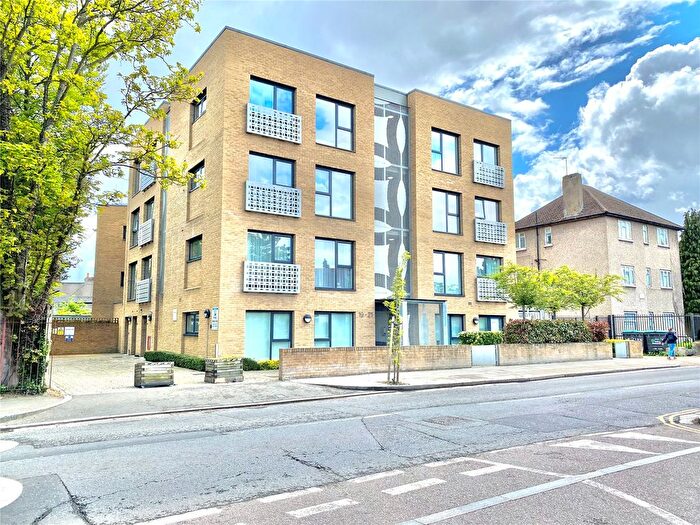 1 Bedroom Flat To Rent In Western Road, Southall, UB2
